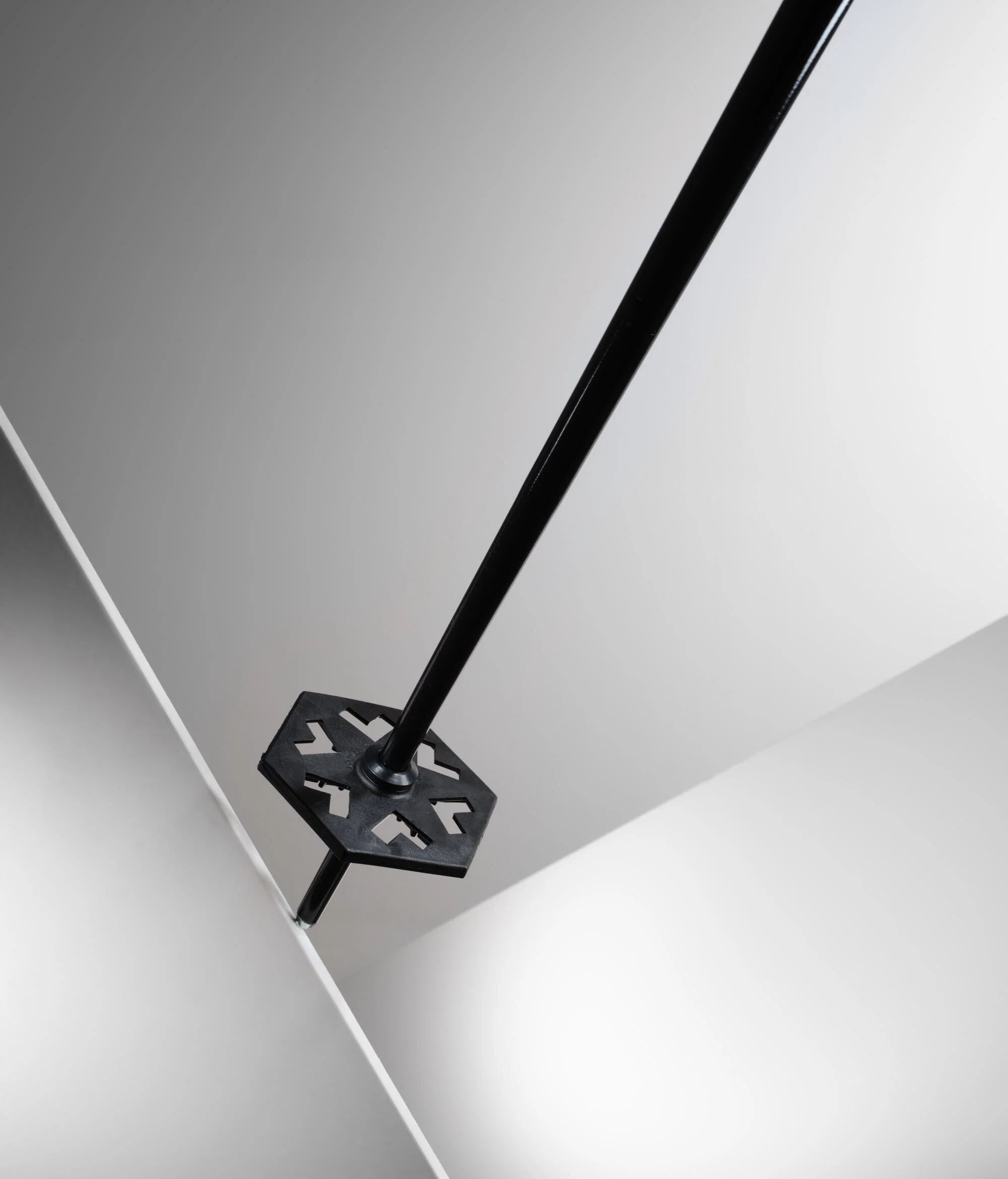 Meta Poles - Image 18